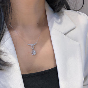 LUOWEND 18K White Gold Real Natural Diamond Pendant Necklace for Women