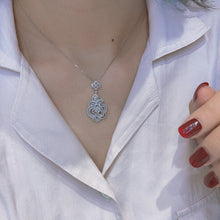 Load image into Gallery viewer, LUOWEND 18K White Gold Real Natural Diamond Pendant Necklace for Women
