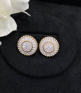 LUOWEND 18K Yellow Gold Real Natural Diamond Stud Earrings for Women