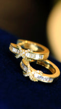 Load image into Gallery viewer, LUOWEND 18K White or Yellow Gold Real Natural Diamond Hoop Earrings for Women
