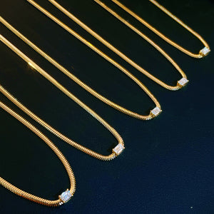 LUOWEND 18K Yellow Gold Real Natural Diamond Necklace for Women