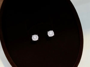 LUOWEND 18K White or Yellow Gold Real Natural Diamond Stud Earrings for Women