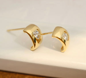 LUOWEND 18K Yellow Gold Real Natural Diamond Stud Earrings for Women