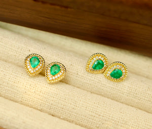 LUOWEND 18K Yellow Gold Real Natural Emerald Gemstone Earrings for Women