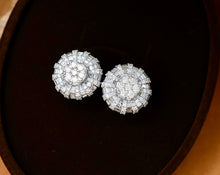 Load image into Gallery viewer, LUOWEND 18K White Gold Real Natural Diamond Stud Earrings for Women
