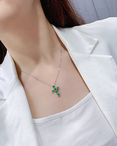 LUOWEND 18K White Gold Real Natural Emerald Gemstone Necklace for Women
