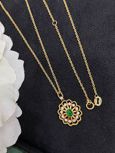 LUOWEND 18K Yellow Gold Real Natural Emerald Gemstone Necklace for Women
