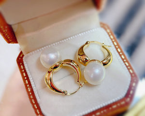 LUOWEND 18K Yellow Gold Real Natural Pearl Hoop Earrings for Women