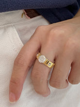 Load image into Gallery viewer, LUOWEND 18K White and Yellow Gold Real Natural Diamond Ring for Women
