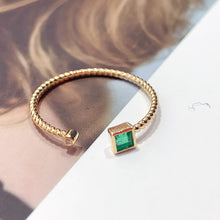 Load image into Gallery viewer, LUOWEND 18K Yellow Gold Real Natural Diamond and Emerald Ring for Women
