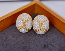 Load image into Gallery viewer, LUOWEND 18K Yellow Gold Real Natural Diamond Stud Earrings for Women
