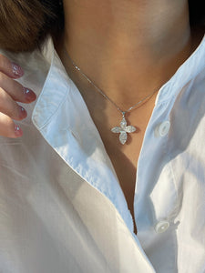 LUOWEND 18K White Gold Real Natural Diamond Pendant Necklace for Women
