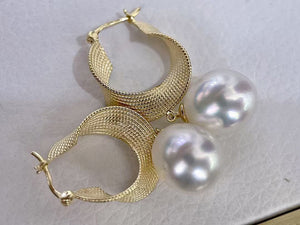 LUOWEND 18K Yellow Gold Real Natural Seawater Pearl Earrings for Women