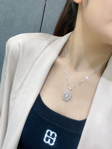 LUOWEND 18K White and Yellow Gold Real Natural Diamond Pendant Necklace for Women