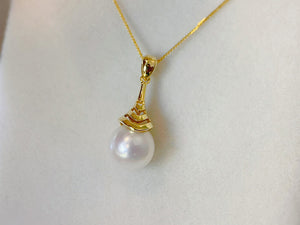 LUOWEND 18K Yellow Gold Natural Freshwater Pearl Necklace for Women