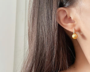 LUOWEND 18K Yellow Gold Real Natural Gold Pearl Earrings for Women