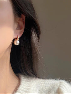 LUOWEND 18K Yellow Gold Real Natural Akoya Pearl Earrings for Women