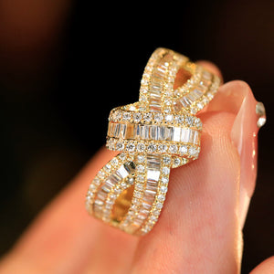 LUOWEND 18K White or Yellow Gold Real Natural Diamond Ring for Women