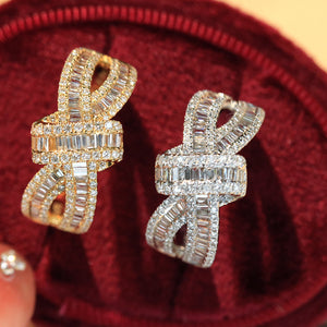 LUOWEND 18K White or Yellow Gold Real Natural Diamond Ring for Women