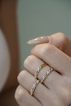 Load image into Gallery viewer, LUOWEND 18K White and Yellow Gold Real Natural Diamond Ring for Women
