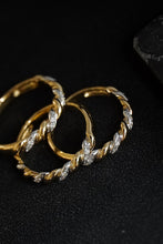 Load image into Gallery viewer, LUOWEND 18K White and Yellow Gold Real Natural Diamond Ring for Women
