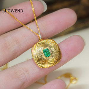 LUOWEND 18K Yellow Gold Real Natural Emerald and Diamond Gemstone Necklace for Women