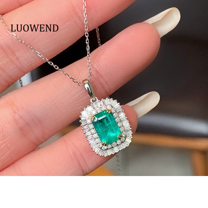 LUOWEND 18K White Gold Natural Emerald Necklace for Women