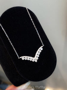 LUOWEND 18K White Gold Natural Diamond Necklace for Women