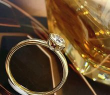 Load image into Gallery viewer, LUOWEND 18K Yellow Gold Fine Jewelry Real Natural Diamond Ring for Women
