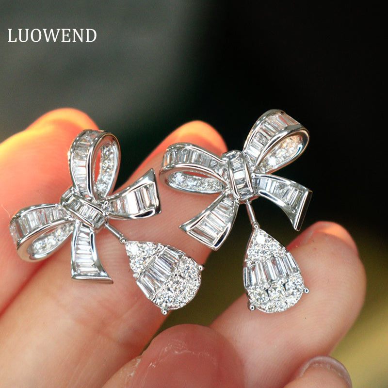 LUOWEND 18K White Gold Real Natural Diamond Stud Earrings for Women