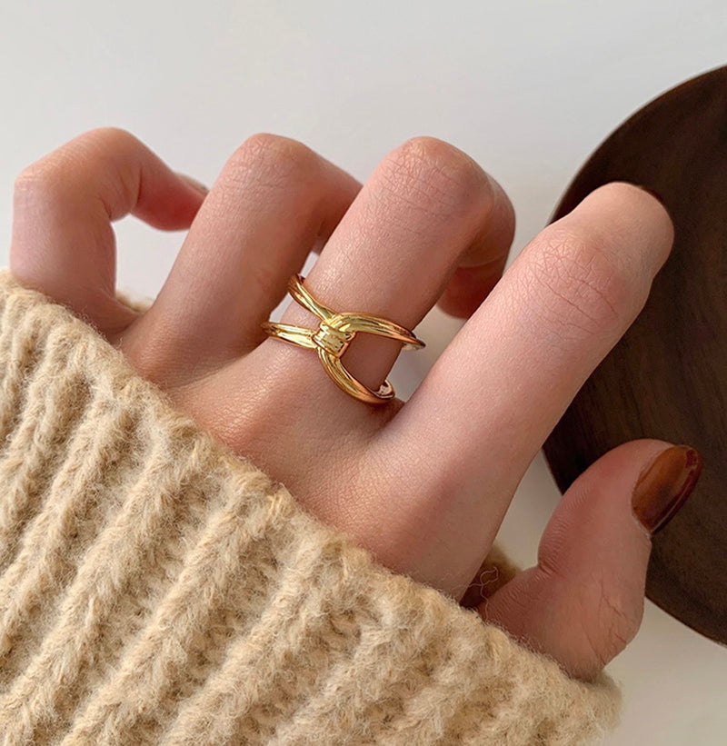 LUOWEND 18K Yellow Gold Ring for Women