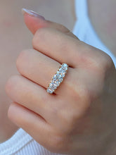 Load image into Gallery viewer, LUOWEND 18K White/Yellow Gold Fine Jewelry Real Natural Diamond Ring for Women
