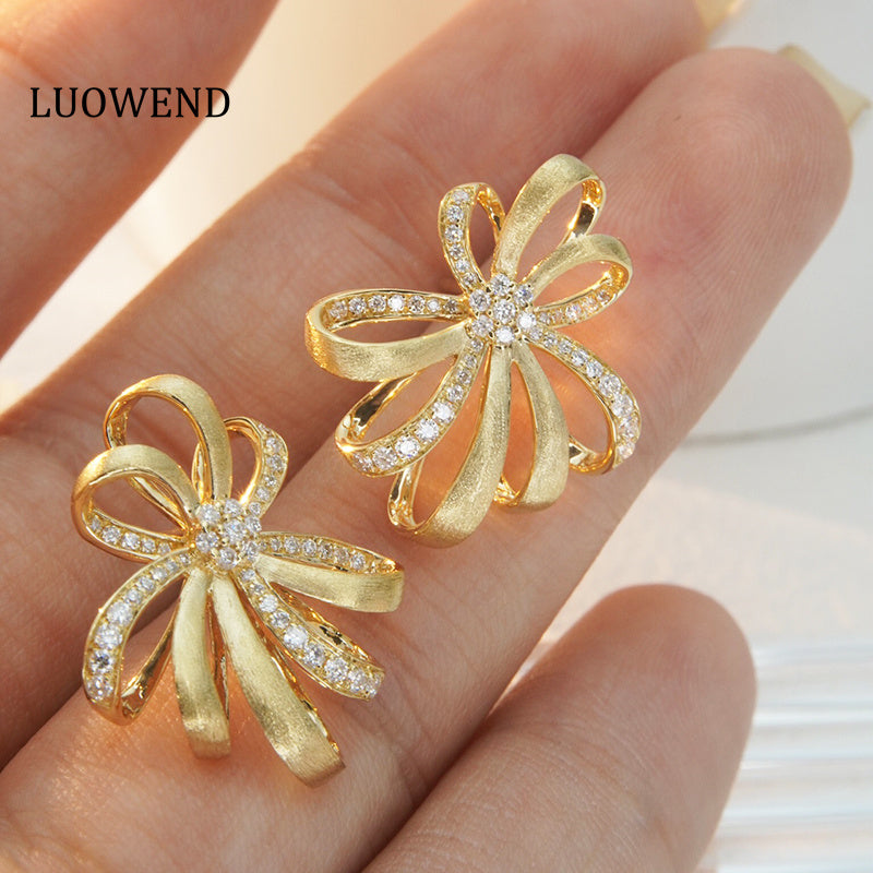 LUOWEND 18K Yellow Gold Real Natural Diamond Stud Earrings for Women