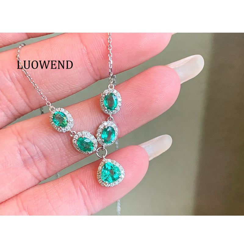 LUOWEND 18K White Gold Natural Emerald Necklace for Women