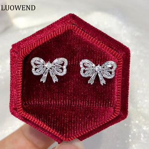 LUOWEND 18K White Gold Real Natural Diamond Stud Earrings for Women