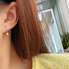 Load image into Gallery viewer, LUOWEND 18K White/Yellow Gold Fine Jewelry Real Natural Diamond Earrings for Women
