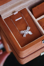 Load image into Gallery viewer, LUOWEND 18K White Gold Fine Jewelry Real Natural Diamond Pendant Necklace for Women
