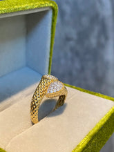 Load image into Gallery viewer, LUOWEND 18K Yellow Gold Natural Diamond Ring for Women
