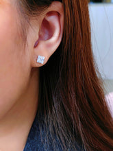 Load image into Gallery viewer, LUOWEND 18K White Gold Natural Diamond Stud Earrings for Women

