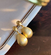 Load image into Gallery viewer, LUOWEND 18K Yellow Gold Stud Earrings for Women
