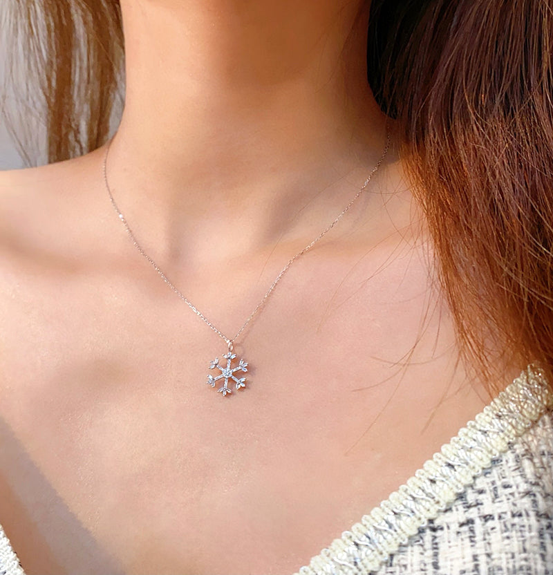 LUOWEND 18K White or Yellow or Rose Gold Natural Diamond Necklace for Women