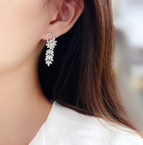 LUOWEND 18K White Gold Real Natural Diamond Drop Earrings for Women