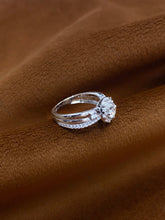 Load image into Gallery viewer, LUOWEND 18K White Gold Natural Diamond Ring for Women
