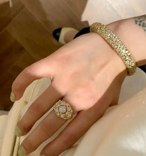 Load image into Gallery viewer, LUOWEND 18K Yellow Gold Natural Diamond Ring for Women
