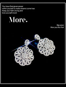 LUOWEND 18K White Gold Real Natural Diamond Pendant Necklace for Women