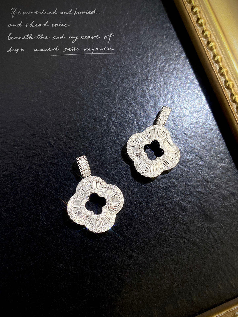 LUOWEND 18K White Gold Real Natural Diamond Pendant Necklace for Women