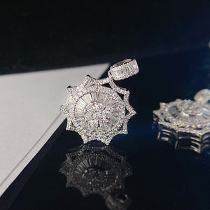 LUOWEND 18K White Gold Real Natural Diamond Pendant Necklace for Women