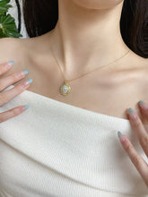 Load image into Gallery viewer, LUOWEND 18K Yellow Gold Natural Diamond Pendant for Women
