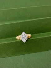 Load image into Gallery viewer, LUOWEND 18K Yellow Gold Natural Diamond Ring for Women
