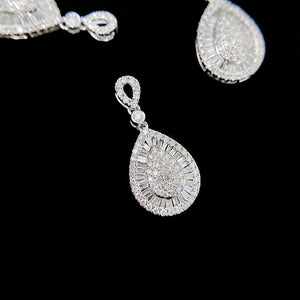 LUOWEND 18K White Gold Real Natural Diamond Pendant Necklace for Women